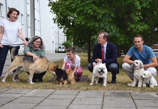 Die Aktion "Kollege Hund" im Thüringer Ministerium für Arbeit, Soziales, Gesundheit, Frauen und Familie.